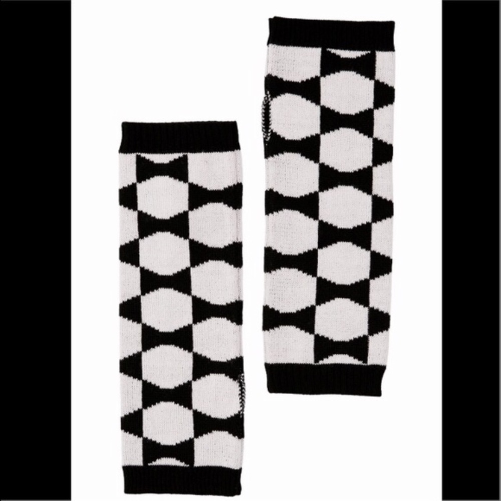 kate spade ♠️ Signature Blk/Wht Armwarmers ♠️
